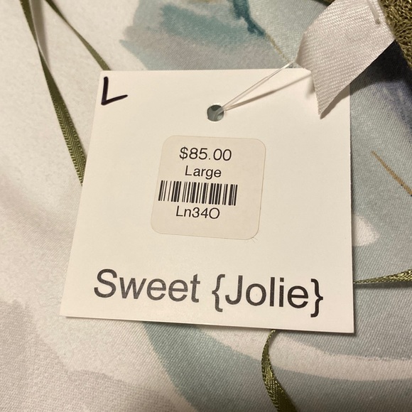 Sweet Jolie Boutique - olive green tie front top size L - Picture 6 of 6